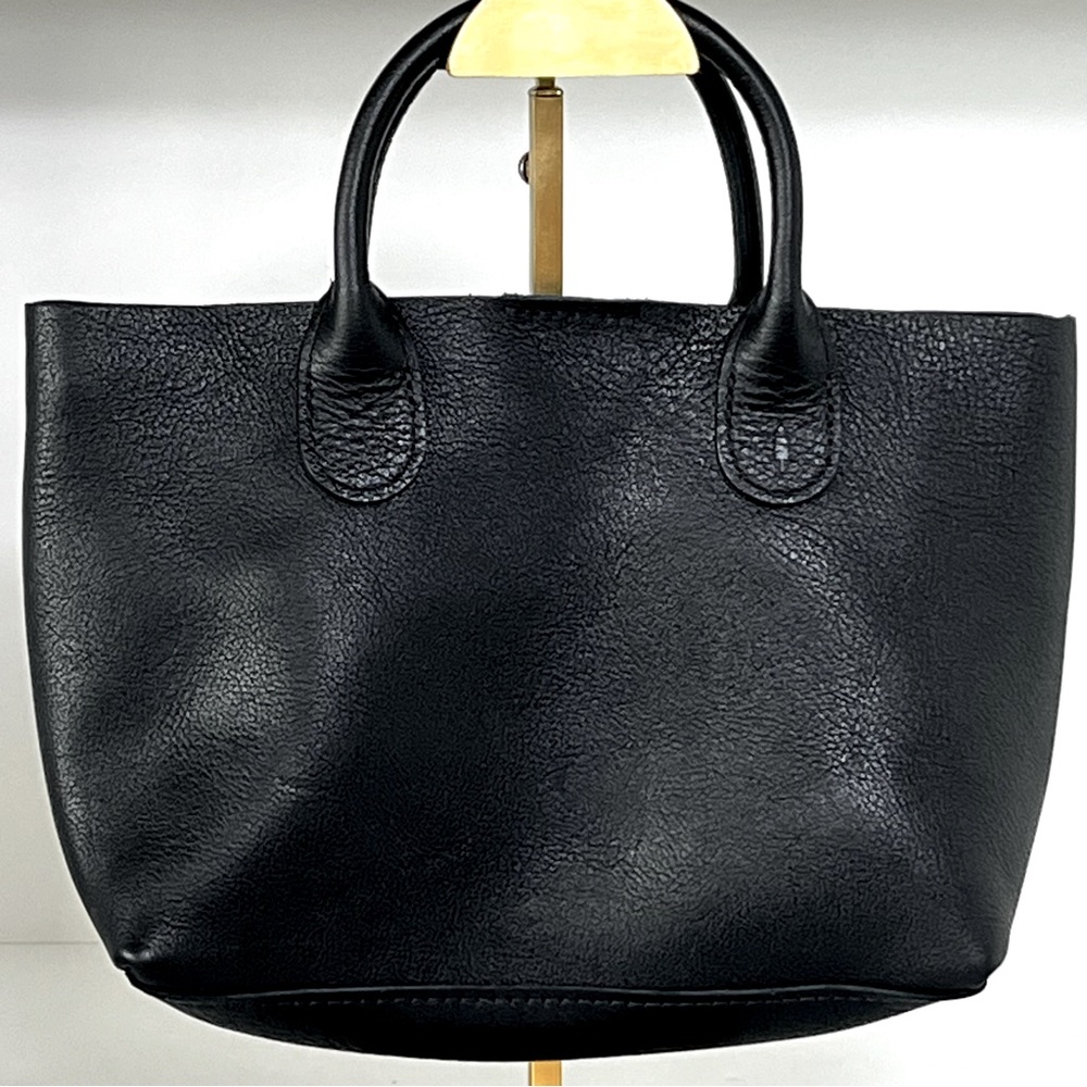 NWOT Portland Leather Rainstorm Crossbody Satchel Bag Pristine Timeless Everyday - Picture 5 of 16